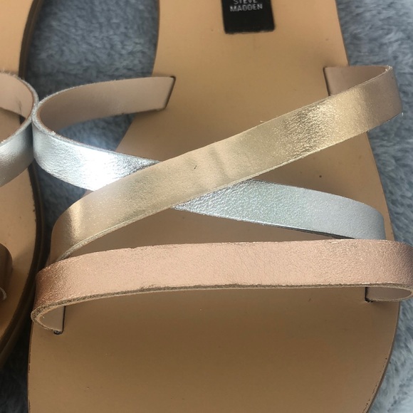 Matas Metallic Leather Flat Ankle Strap Sandals - Picture 7 of 8